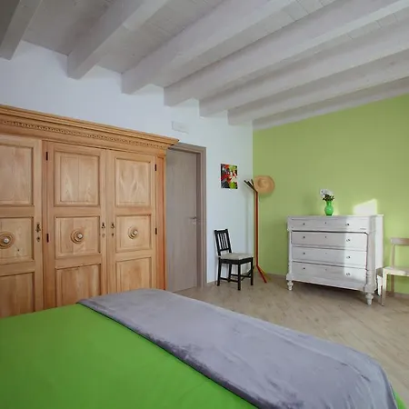 Cascinetta32 Gospodarstwo agroturystyczne *