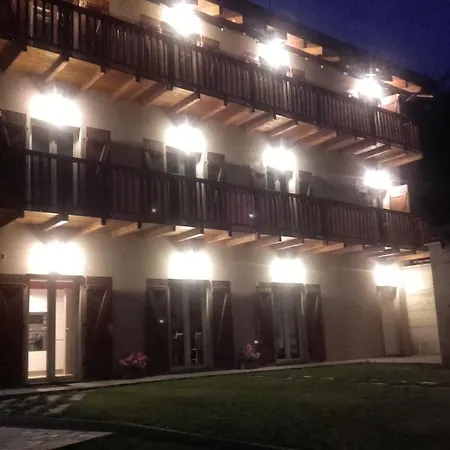 Cascinetta32 Фермерский дом *